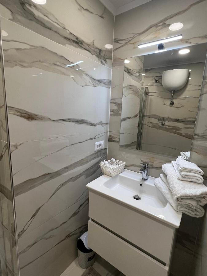 Апартаменты Sciabbacco House Неаполь Экстерьер фото