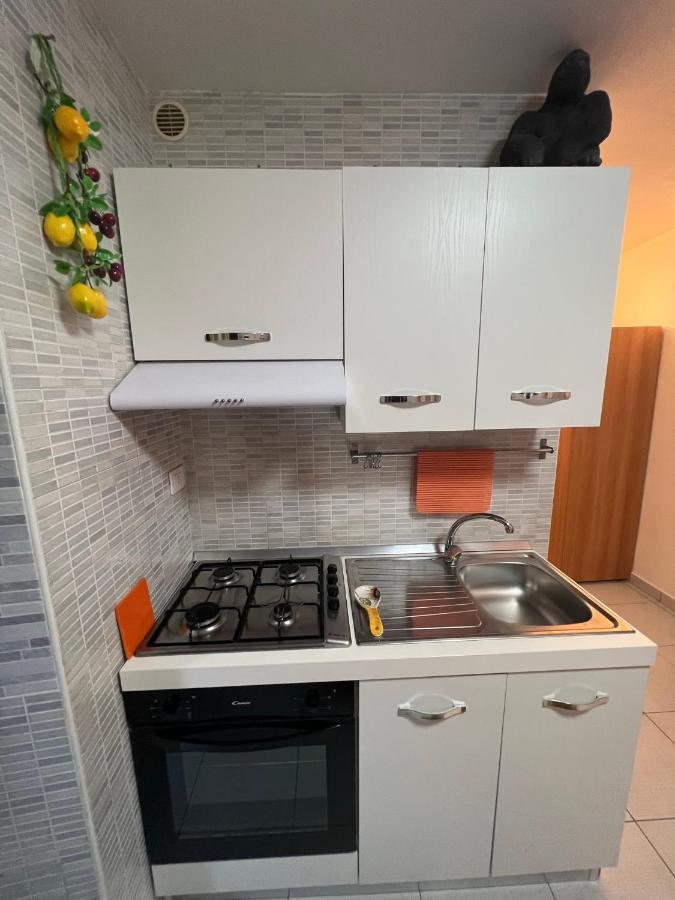 Апартаменты Sciabbacco House Неаполь Экстерьер фото