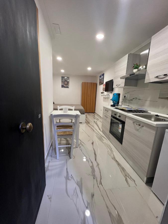 Апартаменты Sciabbacco House Неаполь Экстерьер фото